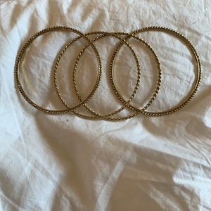 Gold thin bangles